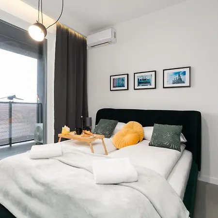 Widokowy Apartament Wojciechowskiego Parking I Loggia By Renters Prestige Poznan Exterior photo